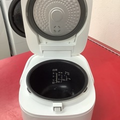 TOSHIBA 東芝　炊飯器　炊飯ジャー　3合炊き　RC-5XL 2018年製の画像