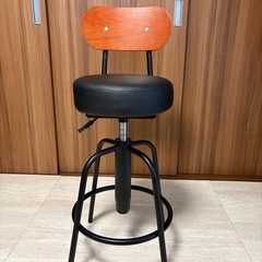 カウンターチェアの画像