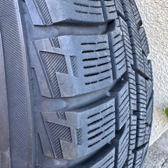 プリウス　タイヤホイールの画像