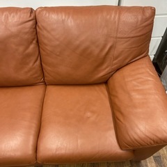 Nicoletti 2人掛けソファ　ブラウンの画像