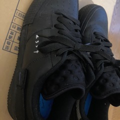 NIKE　エアフォース AT7859-001の画像