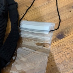 メッシュリュックとクリアケースの画像