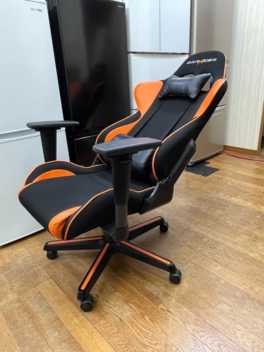 激安大特価!! 人気のゲーミングチェア!! DXRACER フォーミュラシリーズ リクライニング チェア