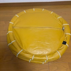 びっくりカーテン　山羊皮プフ　マスタードの画像