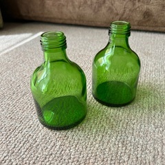 ガラス空き瓶 14本セット（緑）の画像