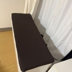 座れる収納ケースの画像