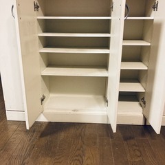 カウンター下収納棚の画像