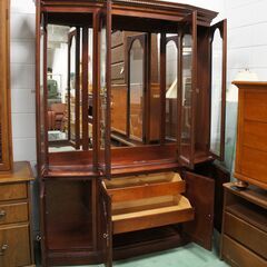 ★朝霞の雑貨屋さん★KOUKISIN★ 米軍払い下げ品 ＜カップボ－ド 食器棚＞ USED品 ヴィンテ－ジの画像