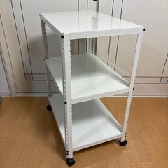 キャスター付きラックの画像