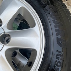 【受け渡し予定者決まりました】ハイエース中古スタッドレスタイヤ の画像