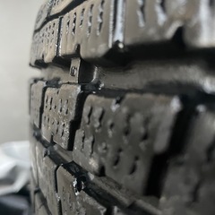 【受け渡し予定者決まりました】ハイエース中古スタッドレスタイヤ の画像