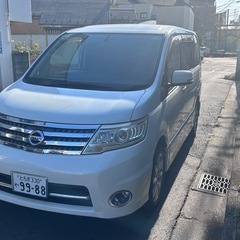 日産セレナハイウェイスター 4WDの画像