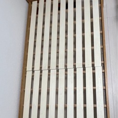 無印良品の木製ベッド（オーク材・シングルサイズ）２台の画像