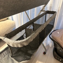 キャスター付き／折りたたみ式おむつ交換台の画像