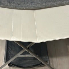 キャスター付き／折りたたみ式おむつ交換台の画像