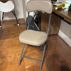 椅子の画像