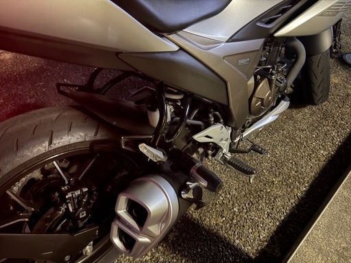 ジクサーGIXXER 250(スズキ 初年度登録令和3年)　ETC、USB、スライダー、キャリア付 スズキ GIXXER 250 のカタログ情報 | 新車・中古バイク情報