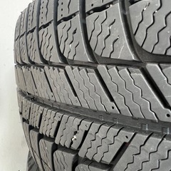 BMW X1 225 60 16 スタッドレスセット バリ山の画像