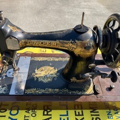 アンティークミシンの画像