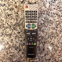 商品名:SHARP 液晶カラーテレビ AQUOS 型番:LC-32E7 年式:2010年製 画面サイズ:32インチの画像