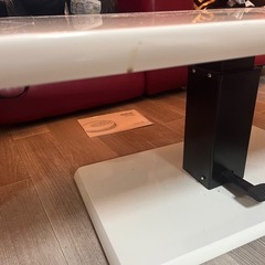 電動ソファー、テーブルセットの画像