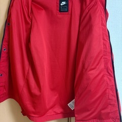 NIKEジャケットの画像