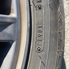 トヨタ純正ホイール付きオールラウンドタイヤ
の画像