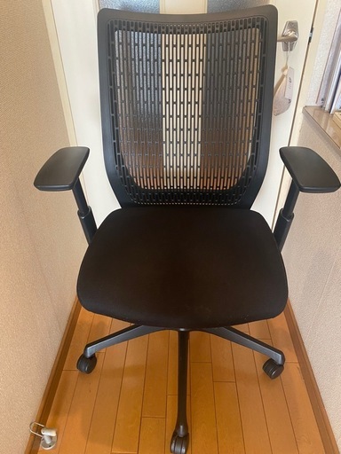 オカムラ製ヴィスコンテ