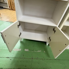 【ドリーム川西店限定】☆ジモティー見たよ割引☆  2枚扉付フリーラック  WHT クリーニング済み 【2125560000039315 】の画像