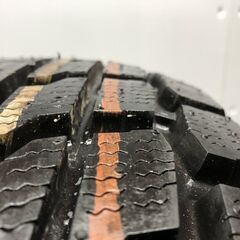 【新品】YOKOHAMA GEOLANDAR i/T G072 255/70R16 111Q 16インチ スタッドレス 2本 22年製 フォード/エクスプローラー等　(STP065) の画像