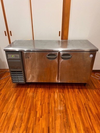 ☘️取り引き終了しました。
業務用テーブル型冷凍庫（動作確認済み）