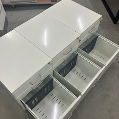 【来店歓迎 】【OF-81】LOAS ロアス　テレワーク スチール デスクワゴン 3段 脇机 袖机 サイドデスク サイドテーブル キャビネット サイドチェスト ホワイト 鍵付 検)事務机 オフィス チェア　会議 椅子　ロッカー　ミーティングテーブル　応接ソファ 店舗 事務所 什器　書庫 本棚 ラック デスク スチール 美品多数 格安 【中古オフィス家具】の画像