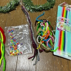 クリスマスミニリース3個と装飾素材セットの画像