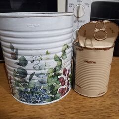 ⚠️0円出品⚠️デコパージュ缶2個②(ハンドメイドの物)の画像