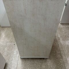 ★リユースのサカイ高崎店★TJ13599  食器棚 クリーム H79.5×D39×W73.5 クリーニング済みの画像