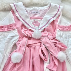 可愛い犬ワンピースの画像