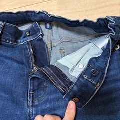 UNIQLO ジーパン140の画像