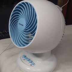 【✨首振り✨美品🎶】アイリスオーヤマ　扇風機　PCS-M15-A IRIS OHYAMAの画像