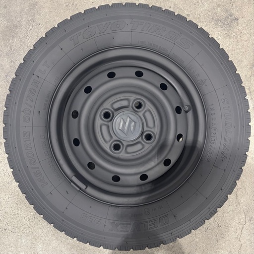 【売れました】軽トラ、軽バン用 145/80R12 スズキ純正 スタッドレスホイールセット マットブラック塗装済 TOYO22年製バリ溝
