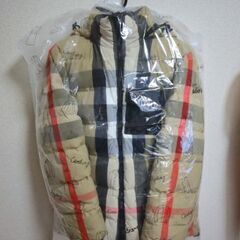 《交渉可》BURBERRY Mリバーシブル ダウンジャケット【ほぼ新品】の画像