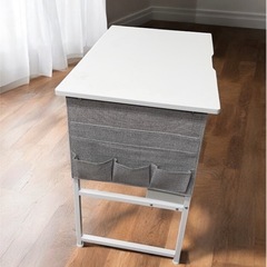 オシャレな　
パソコンテーブル　の画像