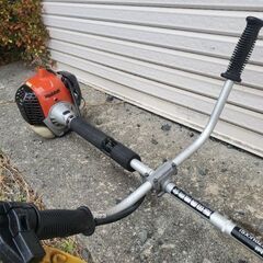 Makitaラビット/Rabbit　肩掛式 刈払機 NB2670U(XS)の画像