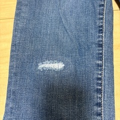 UNIQLO ジーパン140の画像