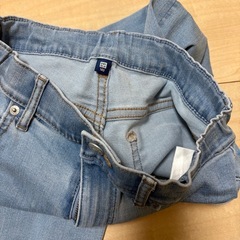 UNIQLO ジーパン140の画像