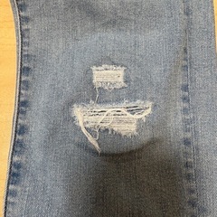 UNIQLO ジーパン140の画像