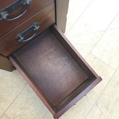 アンティーク家具 5段チェスト スリム ブラウン★幅40㎝×奥行40㎝×高さ80㎝ 検) ロイズ アンティークス★近隣配送無料 買取帝国 朝霞店の画像