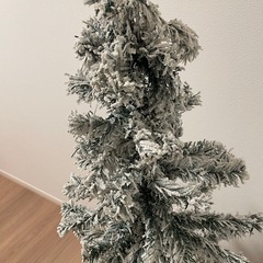 クリスマスツリー150cm 雪化粧の画像