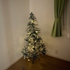 クリスマスツリー150cm 雪化粧の画像
