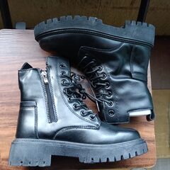 新品 22cm レディース ブーツ ブラック 厚底 シューズ サイドゴア 識別番号:【B188-S】の画像