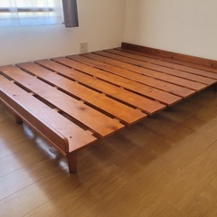 コアラ Koala マットレス、フレームセット クイーンサイズ の画像